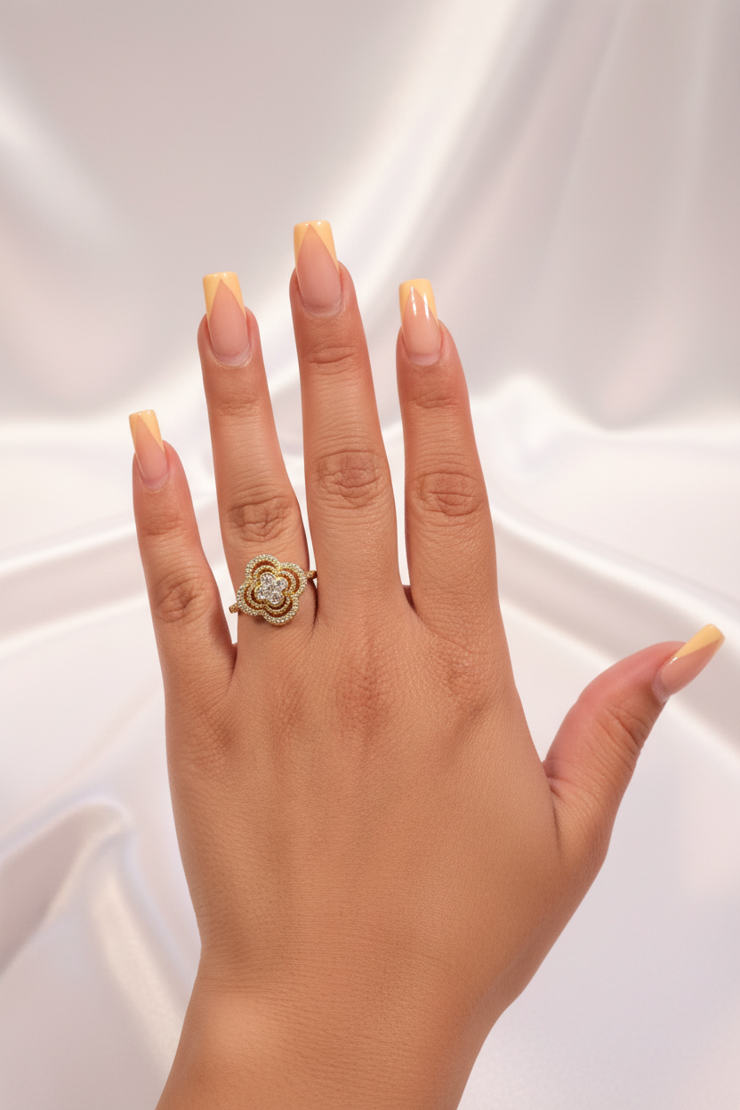 Anillo Flor Modelo