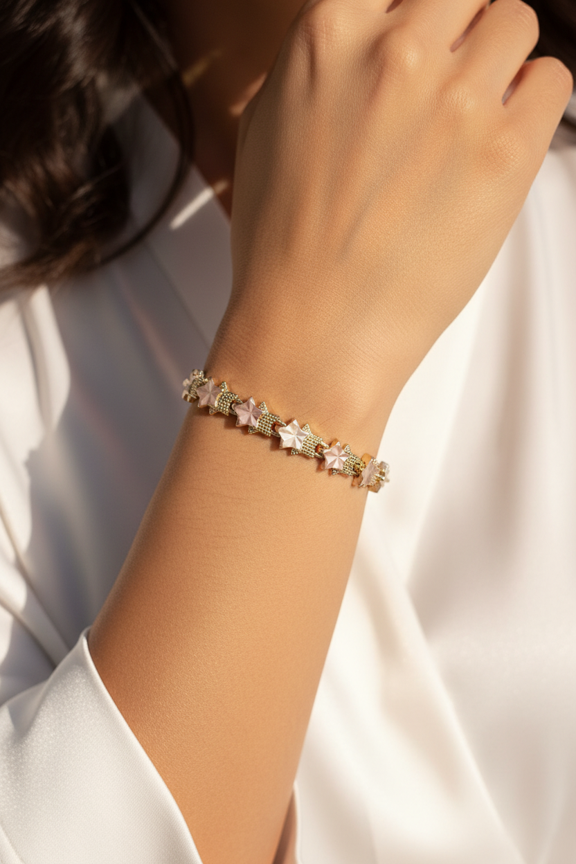 Celestial Star Link Bracelet - Model