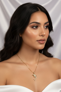 Delfín mujer