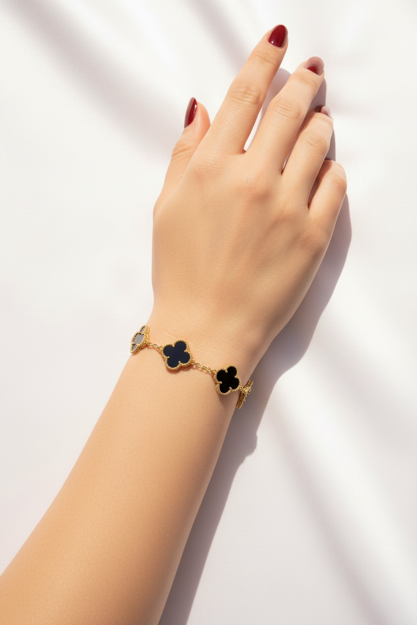 Pulsera tréboles negros seda