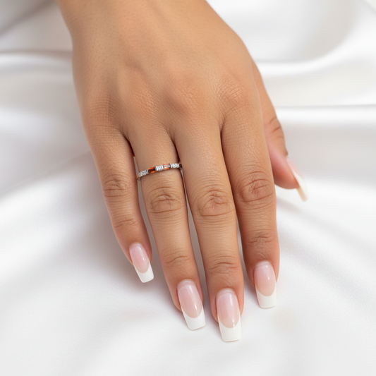 Silver Baguette Band Ring - Model